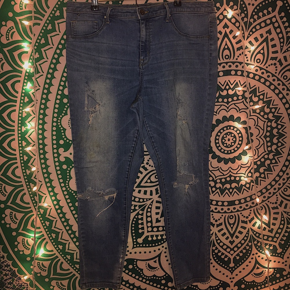 Super Cute & Comfy Mossimo High Rise Jegging